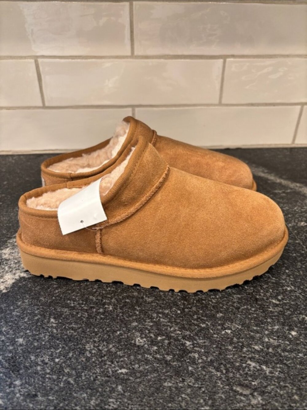 UGG Classic Mini Slipper Boots – Chestnut – Size 7 – NEW - Picture 2 of 12